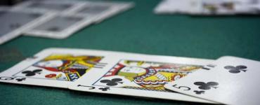 Kortų žaidimai: taisyklės ir įvairovė